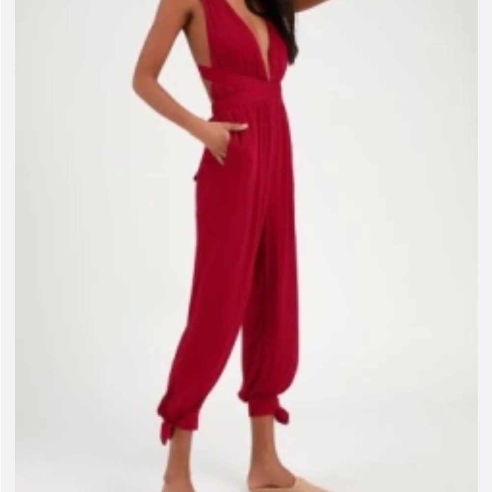 Lulus jumpsuit - Picture 3 of 9